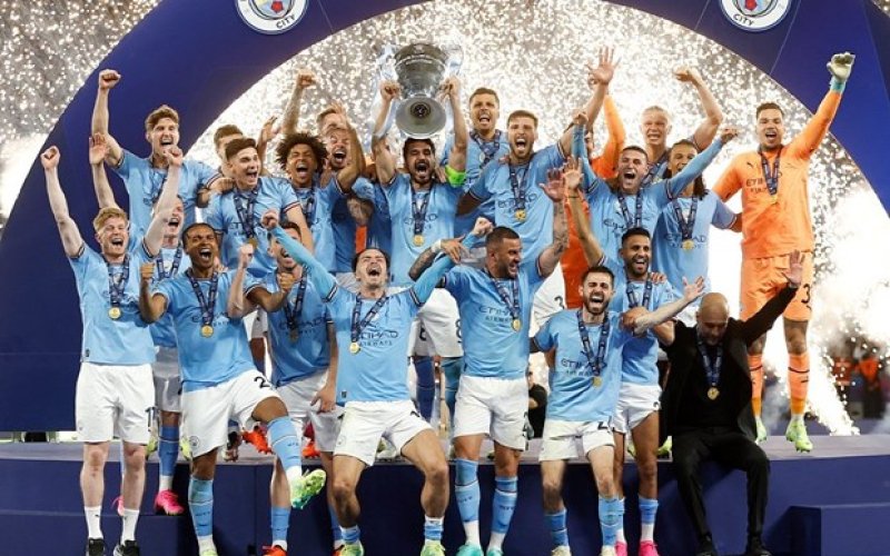 Đội hình và triết lý bóng đá của Pep Guardiola